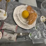 Daire Decoluxe !apartamento Con 1 Da Letto , In Zona San Paolo , Via Martiniana