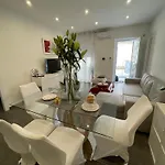 Decoluxe !apartamento Con 1 Da Letto , In Zona San Paolo , Via Martiniana *
