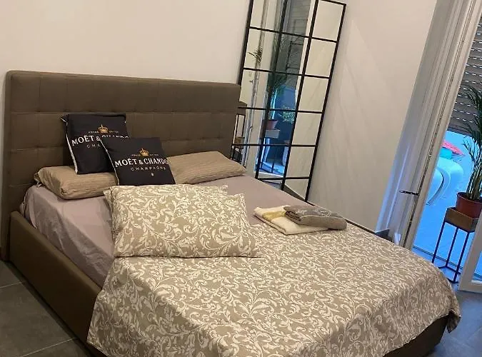 Decoluxe !apartamento Con 1 Da Letto , In Zona San Paolo , Via Martiniana *