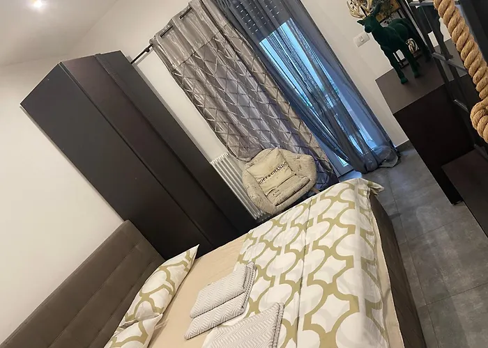 Decoluxe !apartamento Con 1 Da Letto , In Zona San Paolo , Via Martiniana *